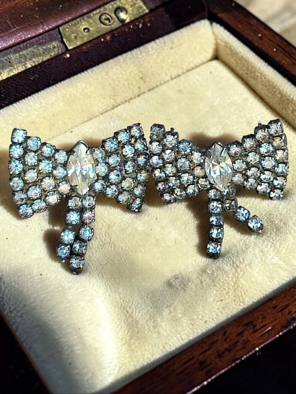 Vintage Art Deco Bow Shoe Clips
